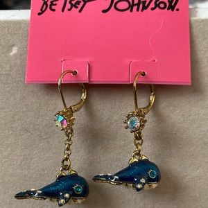Betsey Johnson nwt whale earrings